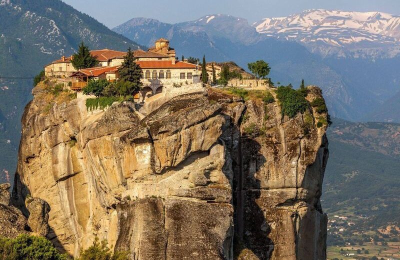 Two Day Delphi & Meteora Tour from Athens